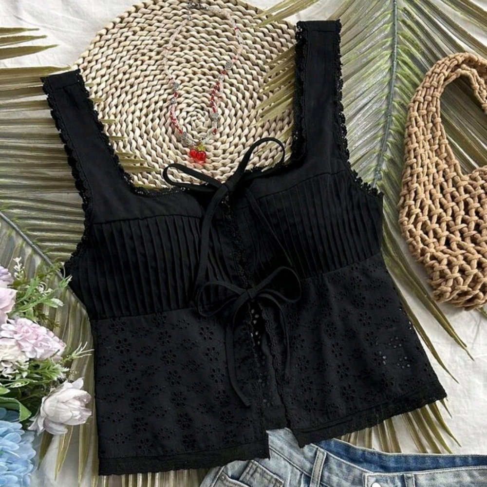 Black Eyelet Pintuck Tie Front Sleeveless Top Size M